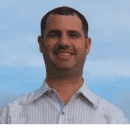 Steven Holm