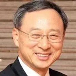 Chang-Gyu Hwang