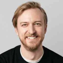 Henry Davis, Chief Executive Officer at Sakara Life