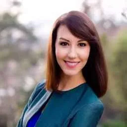 Caroline Love