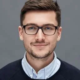 Simon Staib, Co-Founder and CPO at blogfoster