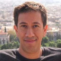 Simon Newstead, CEO and Co-Founder at Frenzoo