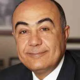 Hüsnü Akhan