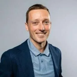 Toby Norton-Smith