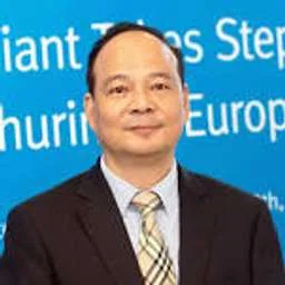 Yuqun Zeng