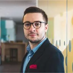Tomas Hulka