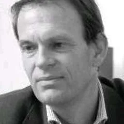 Prof. Dr. THOMAS M. BAYERL