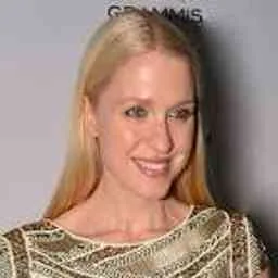 Emilia Poret, Angel Investor