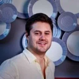 Charlie Bowes-Lyon, Co-Founder & CMO at Wild Cosmetics