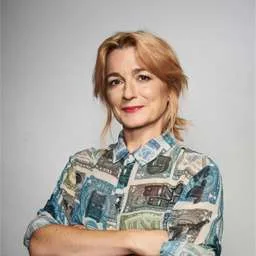 Lucie Cave
