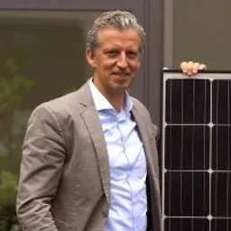 Tobias Schuett, CEO at DZ4