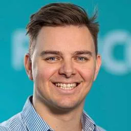 Roman Hölzl, Angel Investor