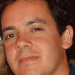 Douglas Valles