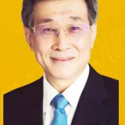 Yi Li