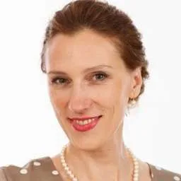 Liga Treiliha, Angel Investor
