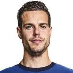 César Azpilicueta, Angel Investor