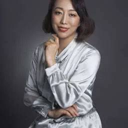 Yanling Zhao