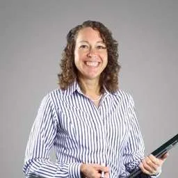 Lisa Dorian