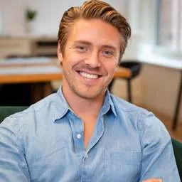Leandro Saucedo, Angel Investor