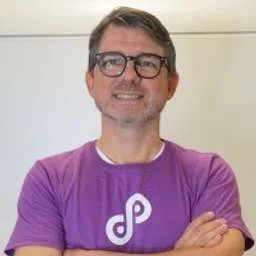 Cácio Packer, Angel Investor
