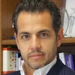 Carlos Ramón González