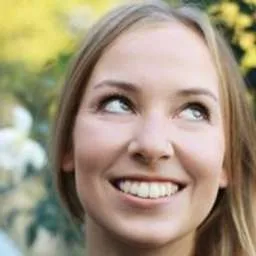 Cornelia Hoppe, Angel Investor