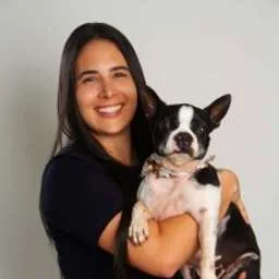 Valentina Valencia, Angel Investor