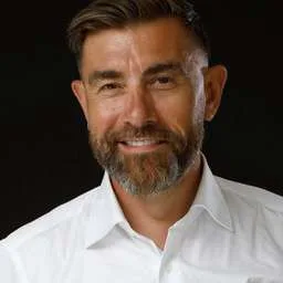 Antonio Éram