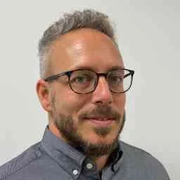 Ari Yakir