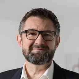 Werner Hoffmann, Chief Compliance Officer at Cbuy.ch