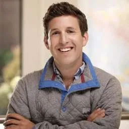 Peter Valhouli-Farb