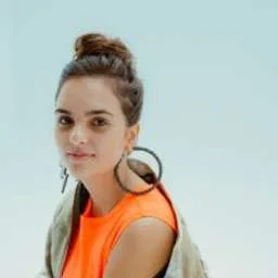 Thaís Tolentino