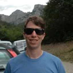 Tom Aizenberg