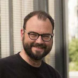 Oliver Lesche, Angel Investor