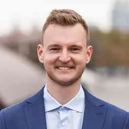 Dmytro Savienkov, Angel Investor