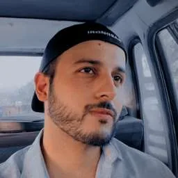 Umayr Khan