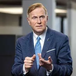 Thorsten M. Schiefer, Angel Investor
