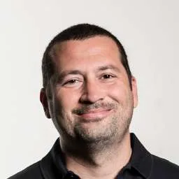 Emre Kenci
