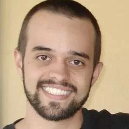 Gustavo Campos