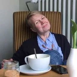 Liisa Past