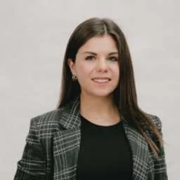 Laura Raggl, Angel Investor