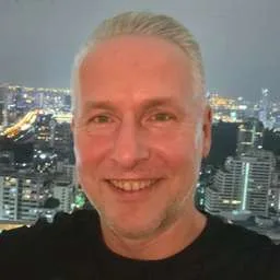 Tomasz Gasienica-Szostak, Angel Investor