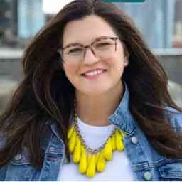 Amy Volas