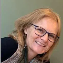 Sarah du Heaume, Angel Investor