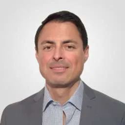 Carlos Olivares