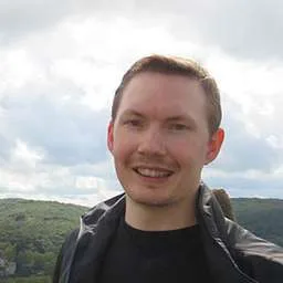 Andrew Holt