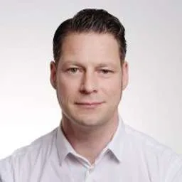 Dirk Abendroth, CEO at Customcells Group