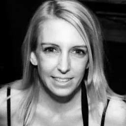 Nicole Buss
