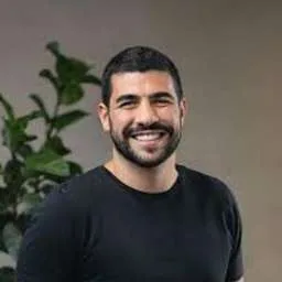 Mateus Paiva Lambranho, Angel Investor