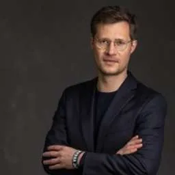 Armin Huhn, Angel Investor